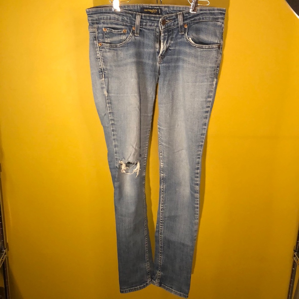 Levi’s too super low skinny blue jeans ripped knee